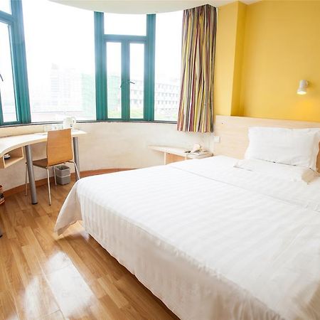 7Days Inn Premium Guangzhou Tianhe West Tiyu Road Subway Station Rom bilde