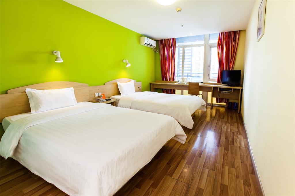7Days Inn Premium Guangzhou Tianhe West Tiyu Road Subway Station Rom bilde