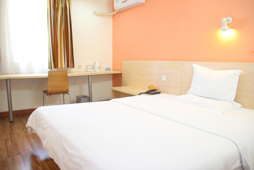 7Days Inn Premium Guangzhou Tianhe West Tiyu Road Subway Station Eksteriør bilde