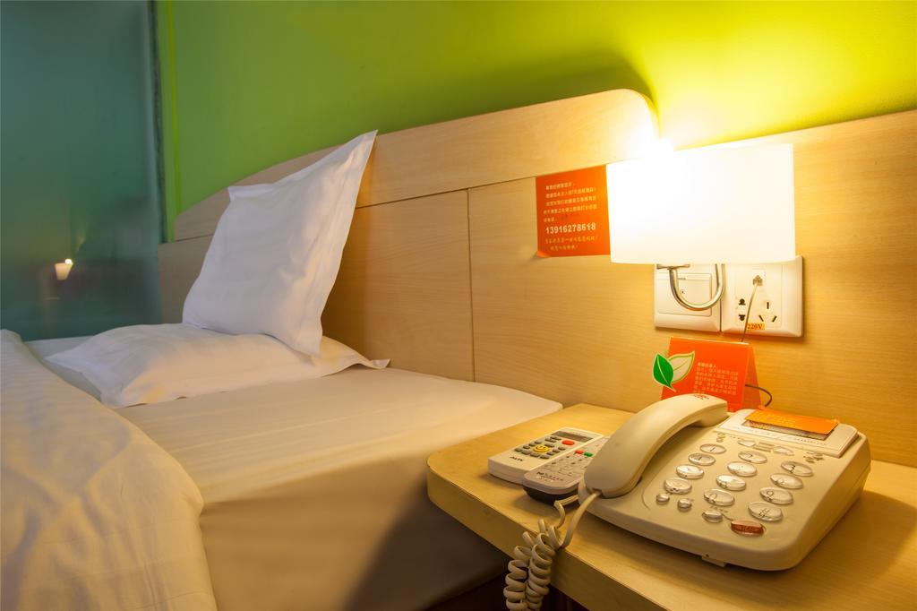 7Days Inn Premium Guangzhou Tianhe West Tiyu Road Subway Station Rom bilde